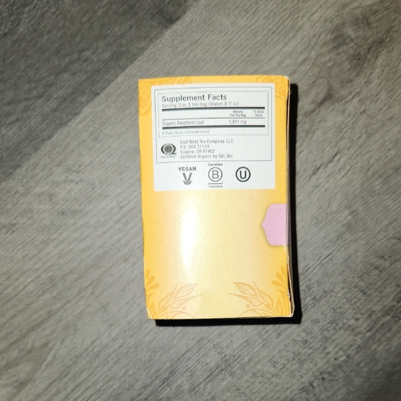 Yogi Raspberry Leaf Herbal Tea - Picture 4 of 7